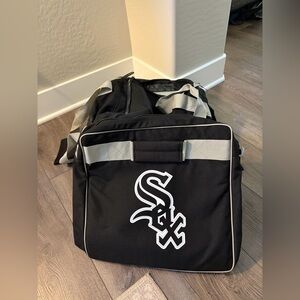NEW MLB White Sox Large Duffel / Equipment Bag